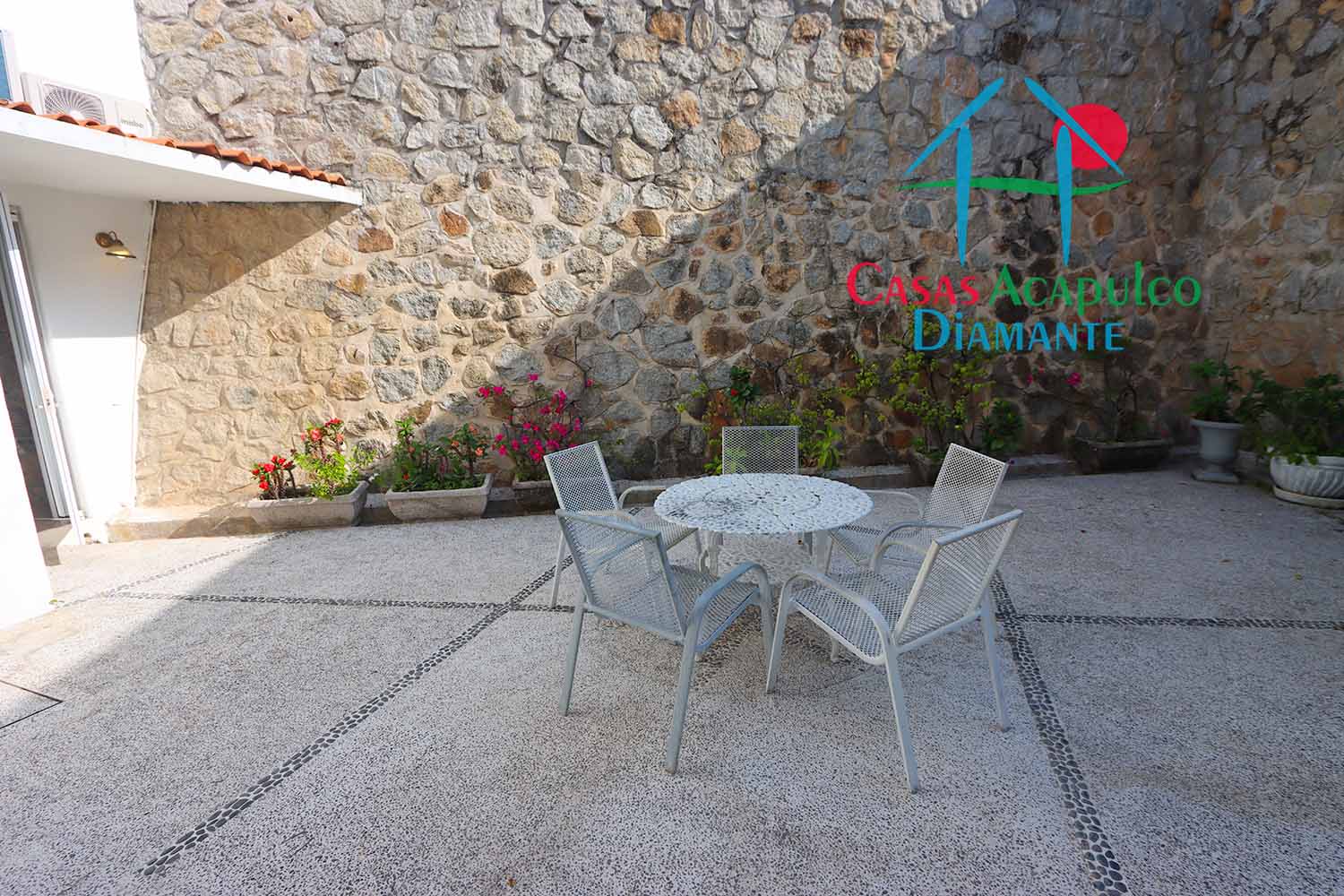 Vereda de las Sirenas 33 - Terraza trasera 1 Vereda de las Sirenas 33 - Terraza trasera 1